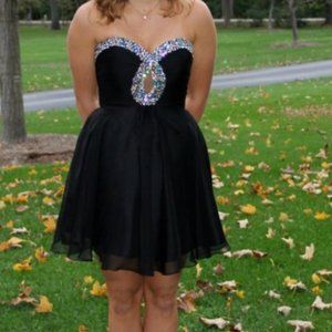 Sherri Hill formal dress